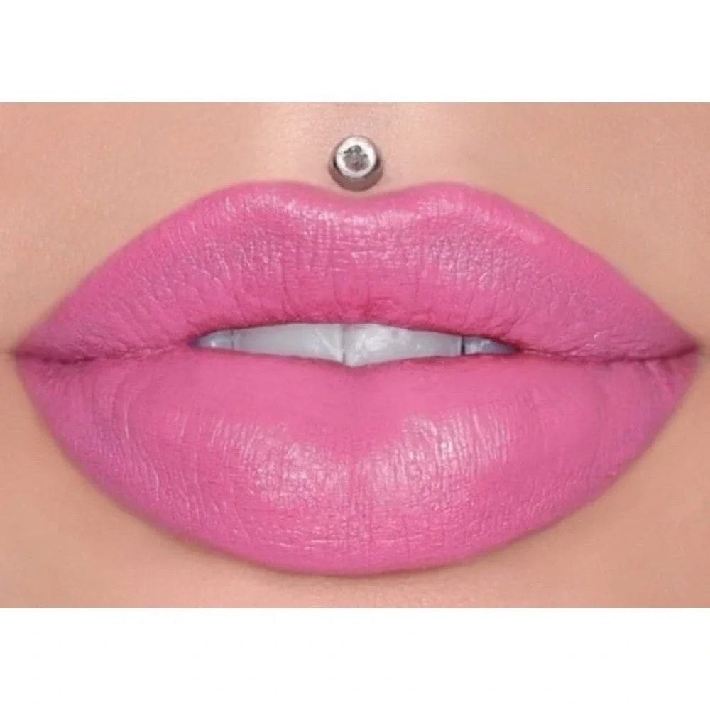 NIB Jeffree Star Velvet Trap‎ Lipstick in Holy Fashion Full Size DISCONTINUED